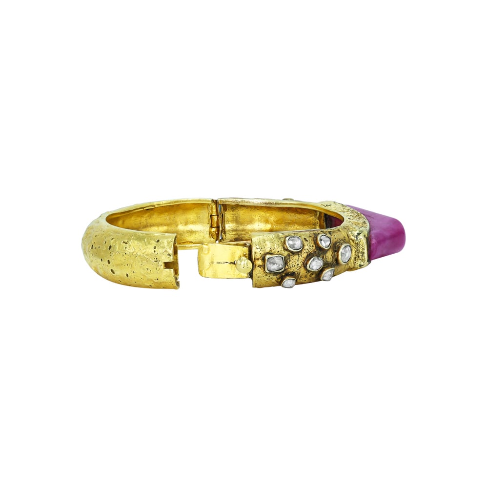 Ruby colourstone Bangle with Polki Diamonds